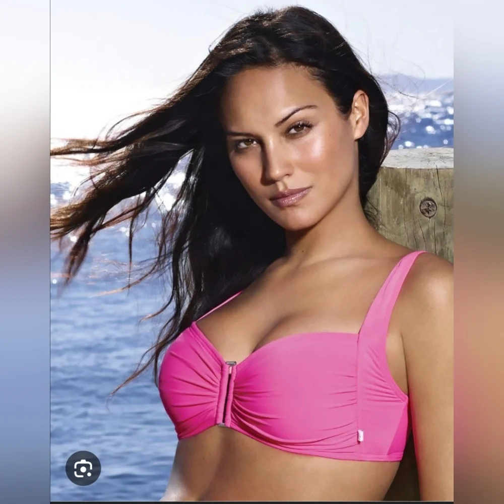 La Vie En Rose Hot Pink Bikini Top - Picture 1 of 6